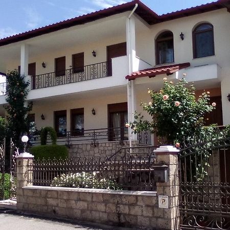 Hotel Archontiko Dimitra Вергина Екстериор снимка