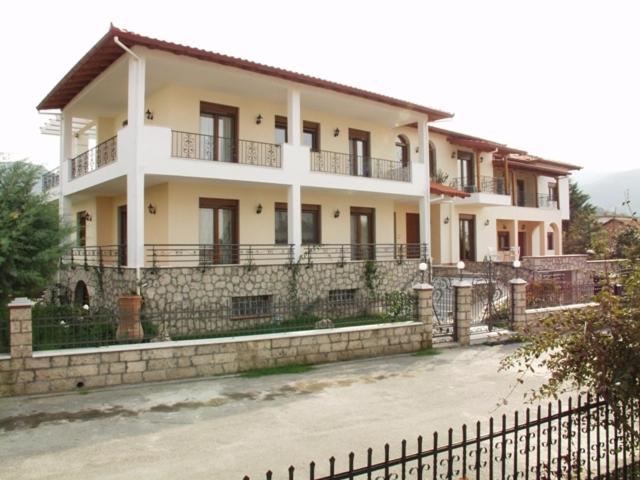 Hotel Archontiko Dimitra Вергина Екстериор снимка