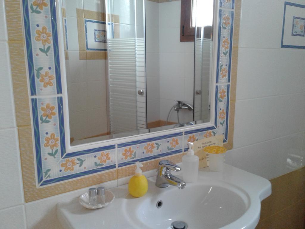 Hotel Archontiko Dimitra Вергина Екстериор снимка