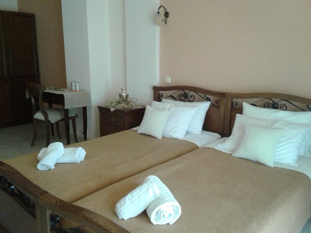 Hotel Archontiko Dimitra Вергина Екстериор снимка